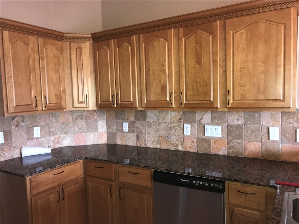 Hearthstone Sub Ph II Rogers - Residential Lease