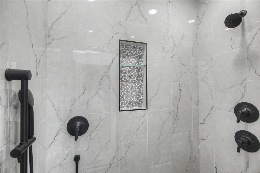 Oak Brook Sub Ph 1 Siloam Spgs - Residential