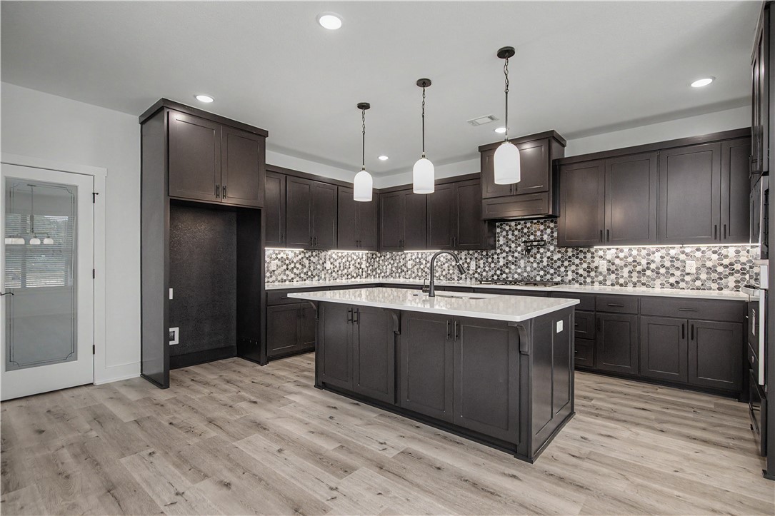 Oak Brook Sub Ph 1 Siloam Spgs - Residential