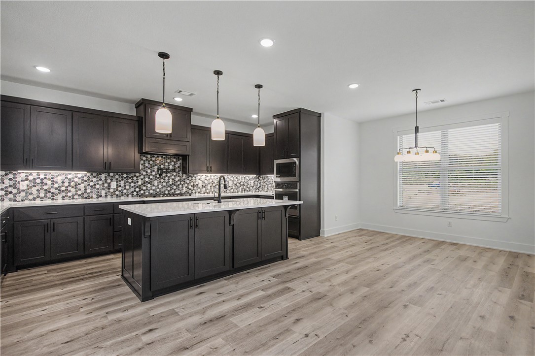 Oak Brook Sub Ph 1 Siloam Spgs - Residential