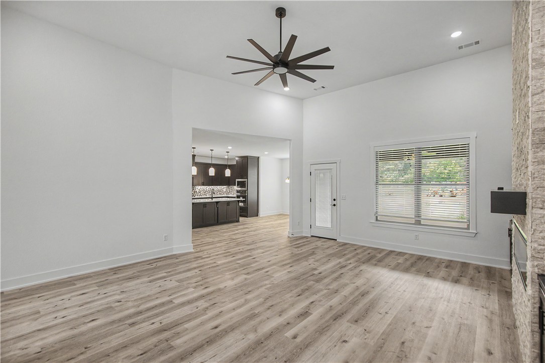 Oak Brook Sub Ph 1 Siloam Spgs - Residential