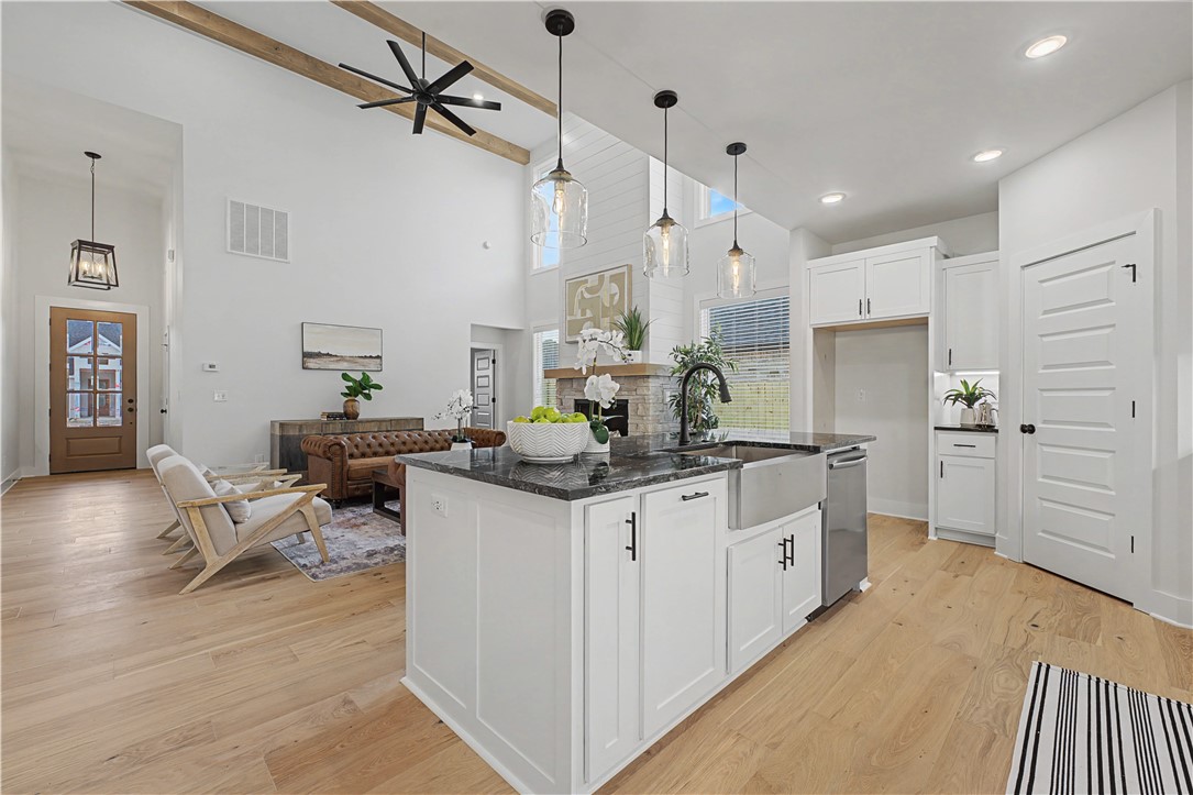 DIAMOND ESTATES PH V-CENTERTON - Residential