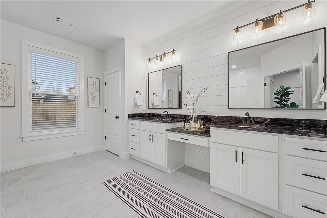 DIAMOND ESTATES PH V-CENTERTON - Residential