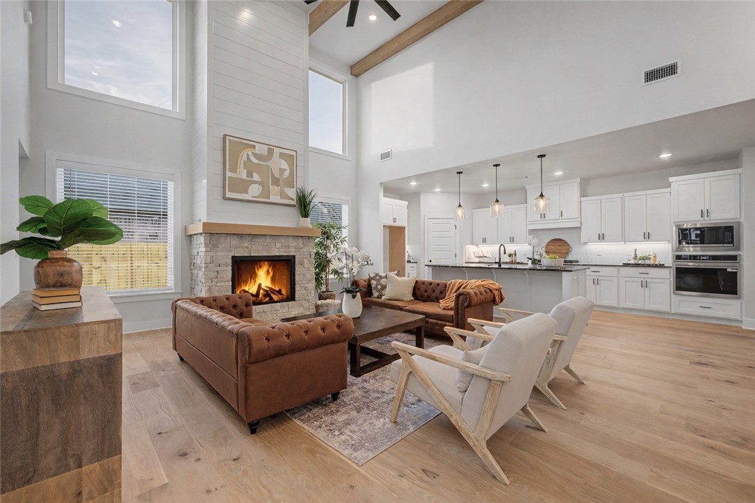 DIAMOND ESTATES PH V-CENTERTON - Residential