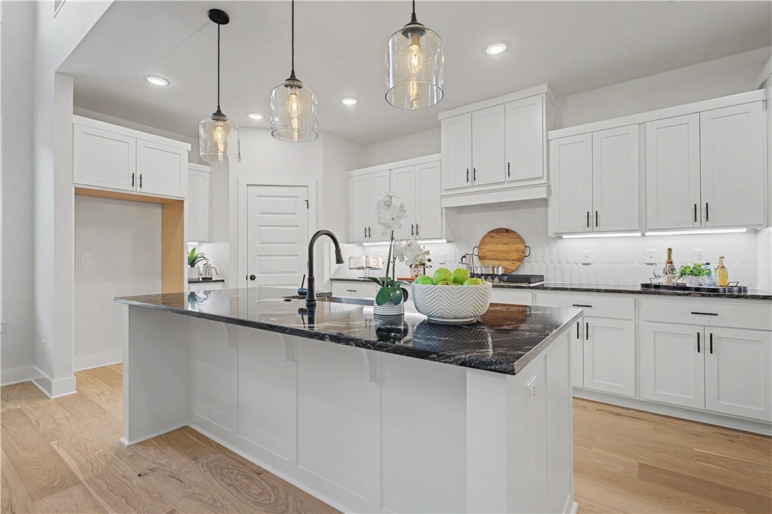 DIAMOND ESTATES PH V-CENTERTON - Residential