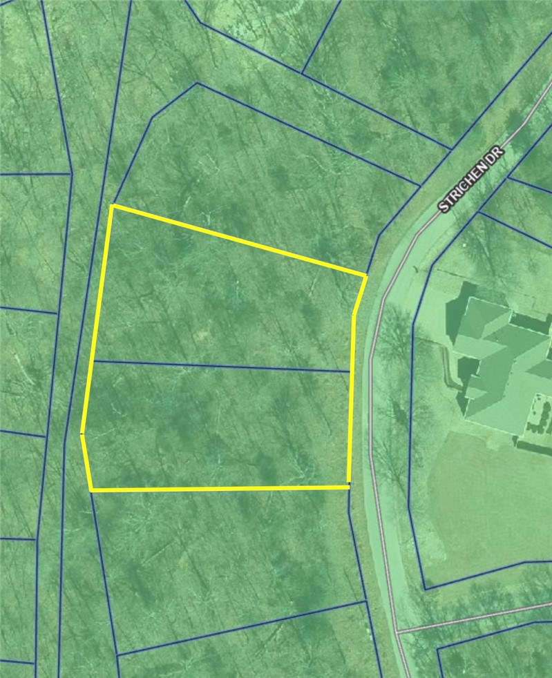 2 lots next to each other for a total of .68 acres in Bella Vista. build on one lot or combine the two. Lots of opportunity, and just minutes from I-49 and around the corner from multiple trails. Highlands Golf Course is just minutes away and Lake Loch Lomond is just down the street.