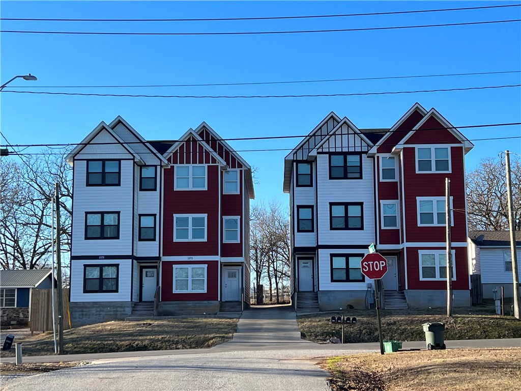 Center Add The - Residential Lease