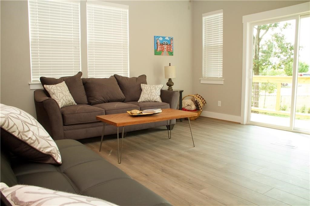 Walking distance to Baum and less than 1 mile from UofA Campus!  ****Available August 5th, 2023!  
These Beautiful townhomes are in South Fayetteville next to Baum Stadium, Nomads, shopping and more.  Each townhome has 3 oversized bedrooms, each with their own full sized bathroom and large walk in closets.  The main floor has the living room with a balcony for outdoor entertainment, a half bath for guests, and an amazing kitchen and dining space. The townhome features granite counter tops, luxury vinyl plank flooring, beautiful cabinets, and a garage for extra parking or entertaining. 
**Refrigerator included in lease.  Washer/Dryer connections, tenant provides.
