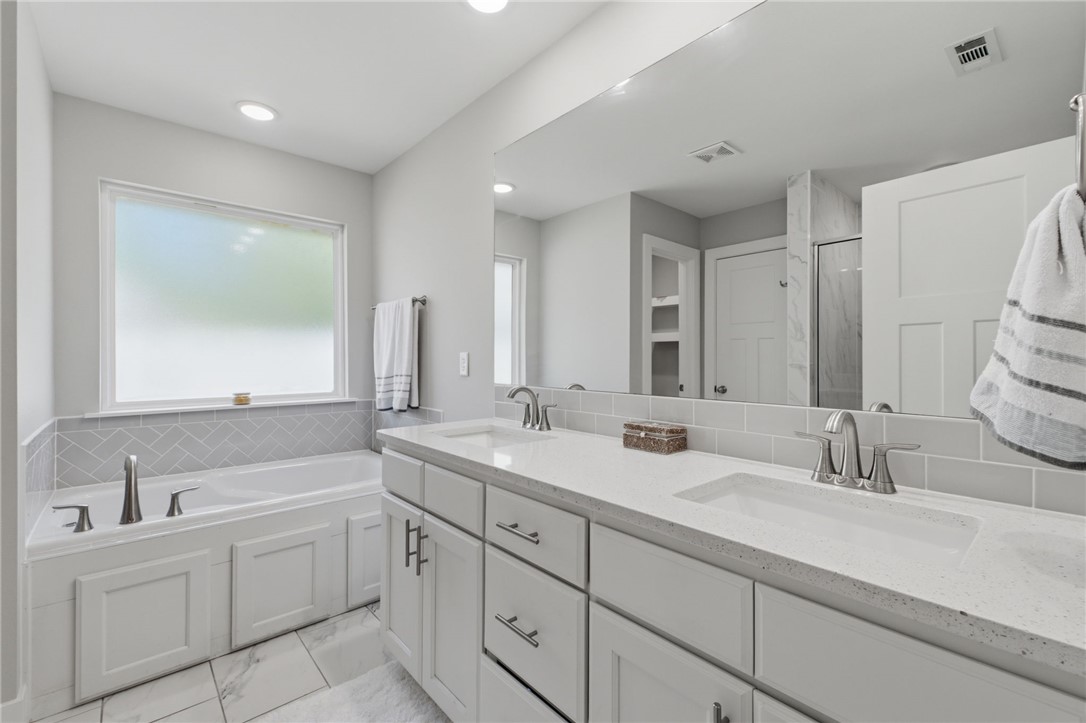 Paige Place Sub Ph 2 Siloam Spgs - Residential