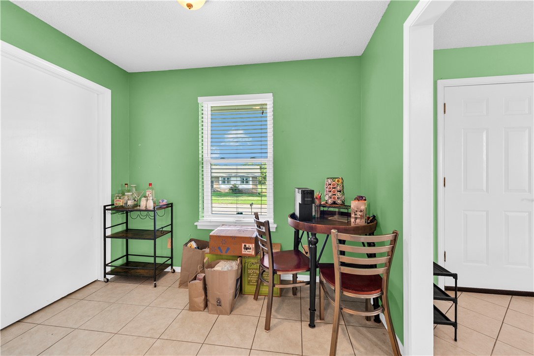 Chateau Terrace Unit 2 Ph 3 Rogers - Residential