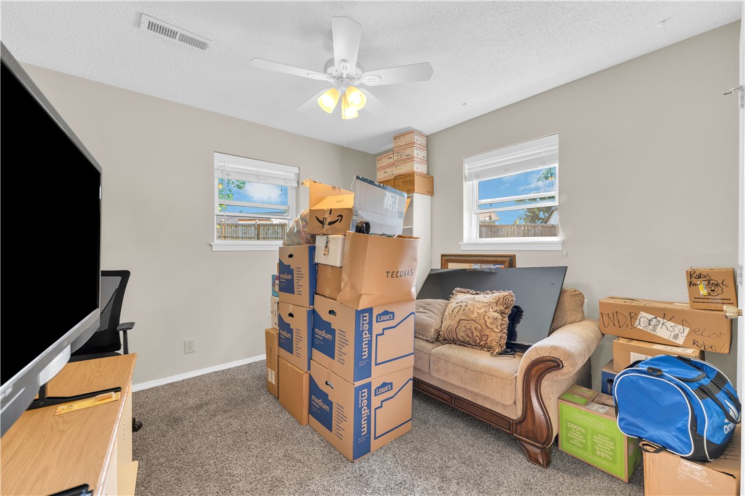 Chateau Terrace Unit 2 Ph 3 Rogers - Residential