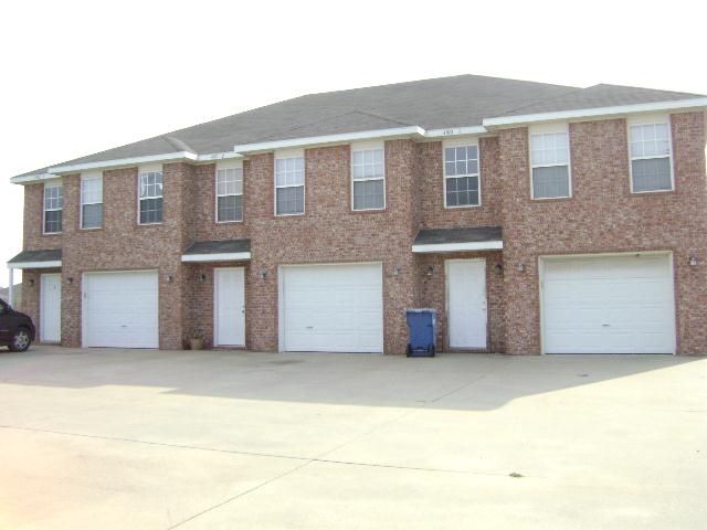 This 2 Story, 3 Bed, 2.5 bath property in an excellent location with amenities like wood laminate flooring in living and dining rooms, all appliances included except microwave, ceramic tile in wet areas and a fenced in back yard. **Pictures may not be of exact unit available, paint colors and flooring may vary**