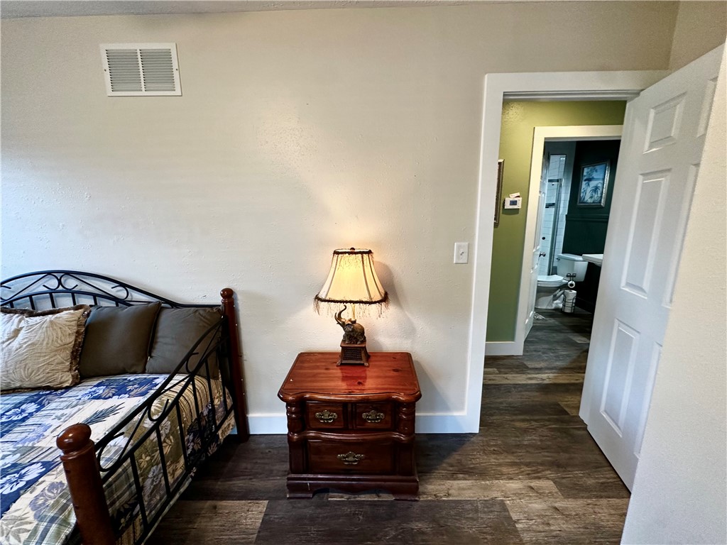 Unit 11 Holiday Island - Residential