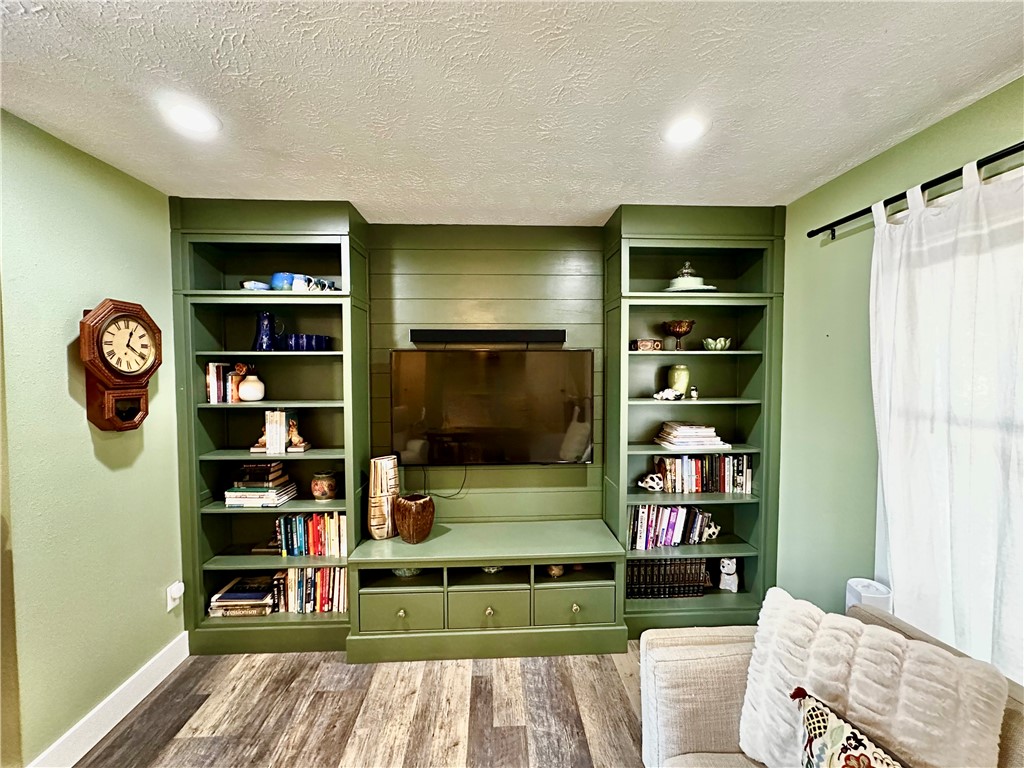 Unit 11 Holiday Island - Residential