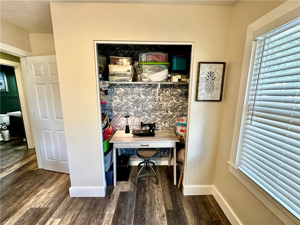 Unit 11 Holiday Island - Residential