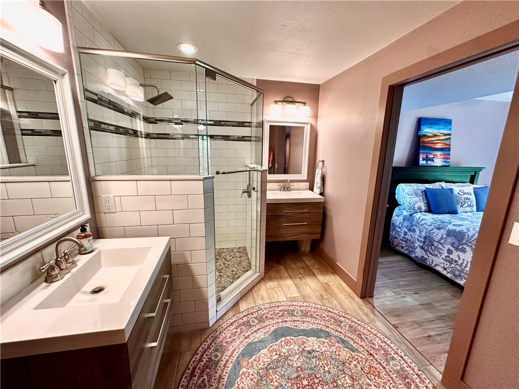 Unit 11 Holiday Island - Residential