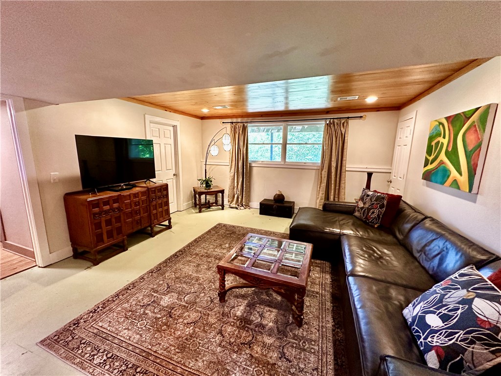 Unit 11 Holiday Island - Residential