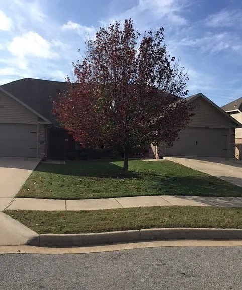 Riverwalk Farm Estate Ph I Bentonville - Residential Lease