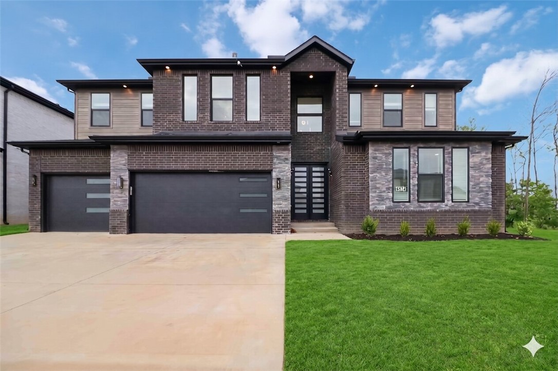 SOARING AT SCISSORTAIL SUB-ROGERS - Residential