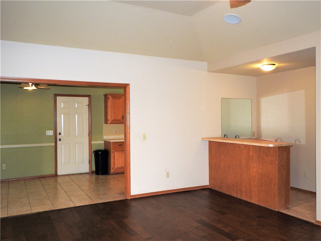 Cardinal Creek - Residential Lease