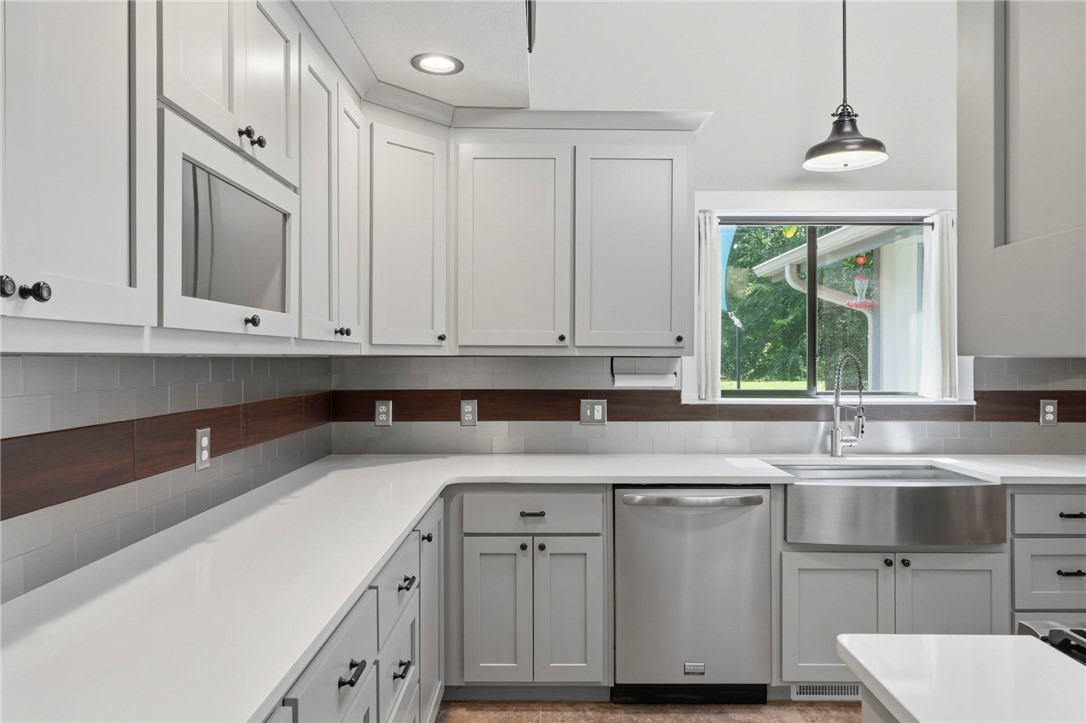 Hyland Park Rogers - Residential