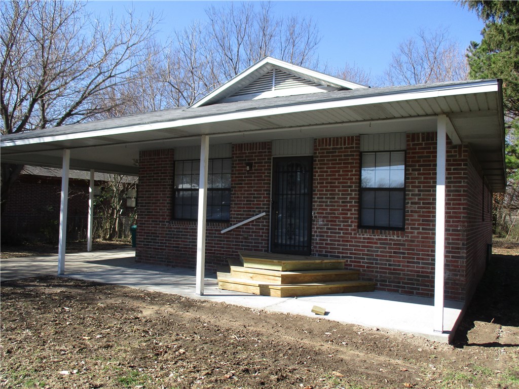 Cute, well-maintained 3 BR, 1.5 BA home in a great location. This house has a nice backyard for kids to play. Open living space, great for entertaining. All 3 bedrooms are spacious. 1 car carport with storage room. This is a great home, must see! Roof is 8 years old. Refrigerator, washer & dryer convey as is.