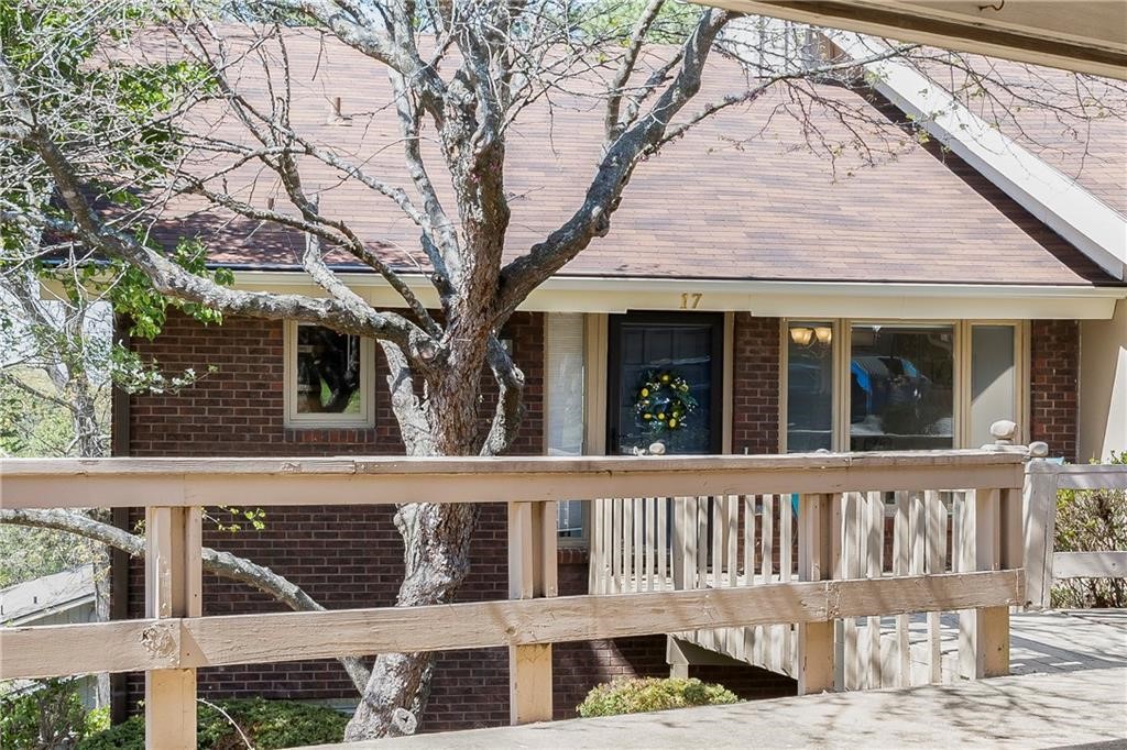 Townhouse Tct 2 A/K/A Drake Court Bvv - Residential