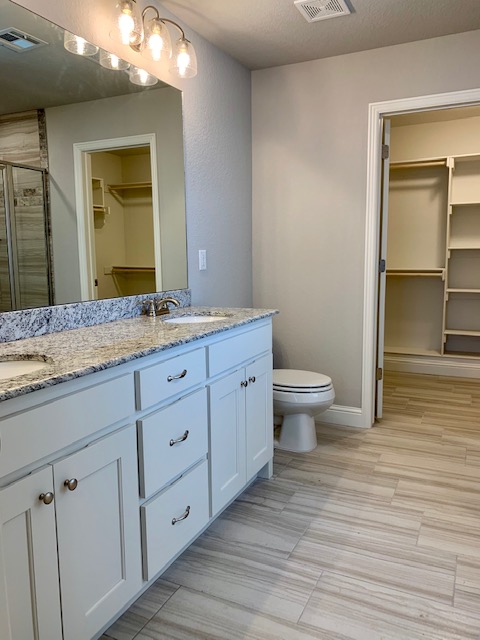 Oak Creek - Residential Lease