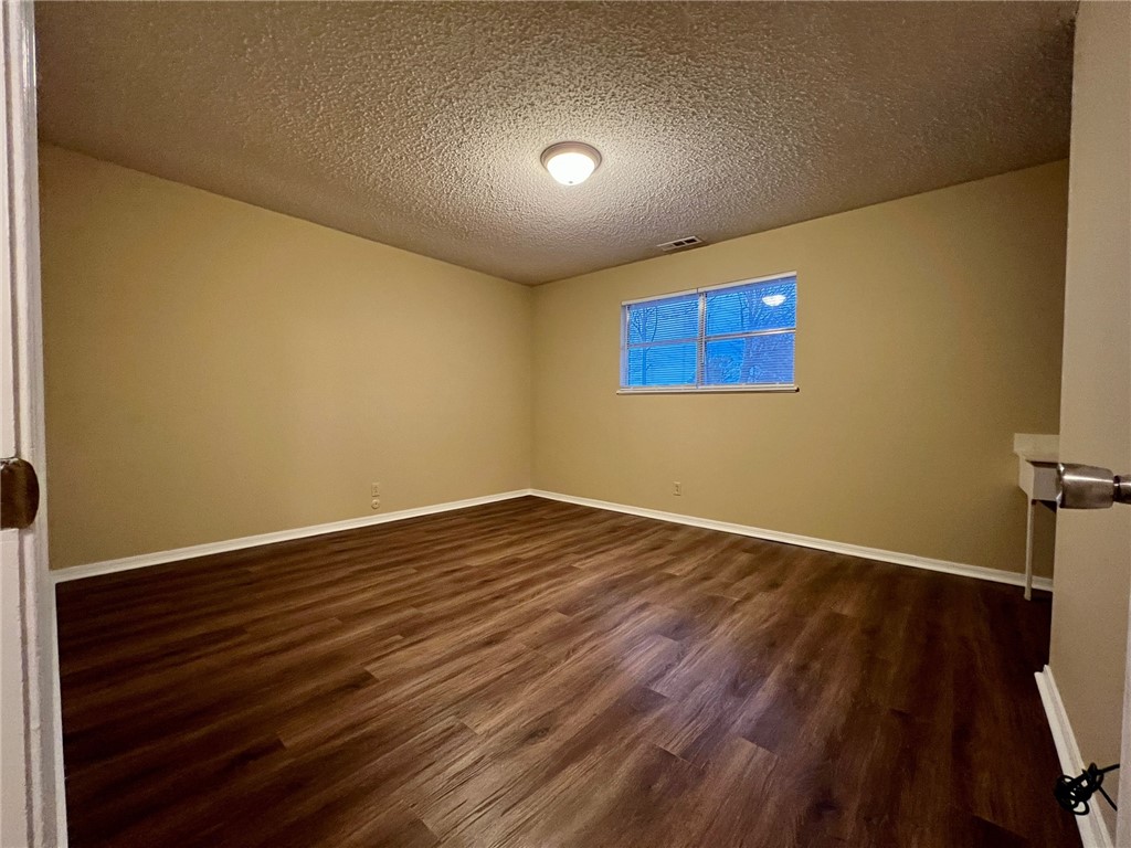 SPRINGDALE OUTLOTS - Residential Lease