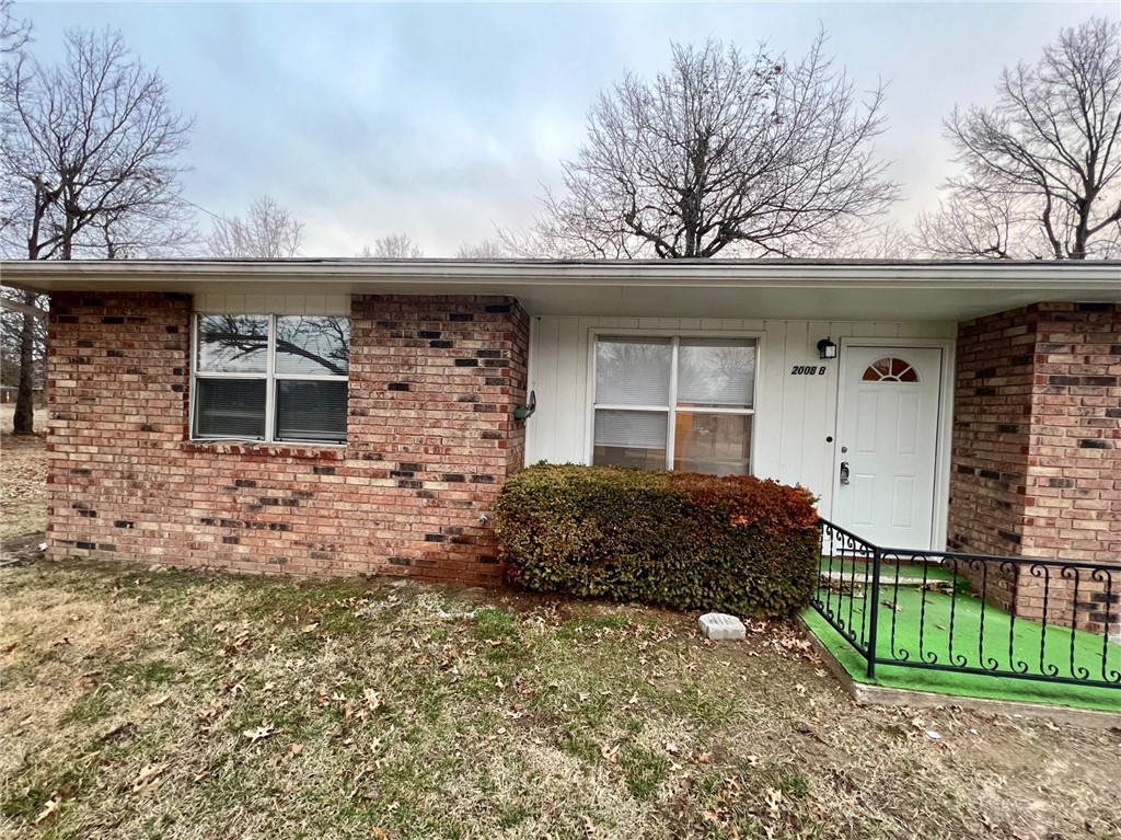 SPRINGDALE OUTLOTS - Residential Lease
