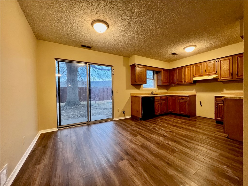 SPRINGDALE OUTLOTS - Residential Lease