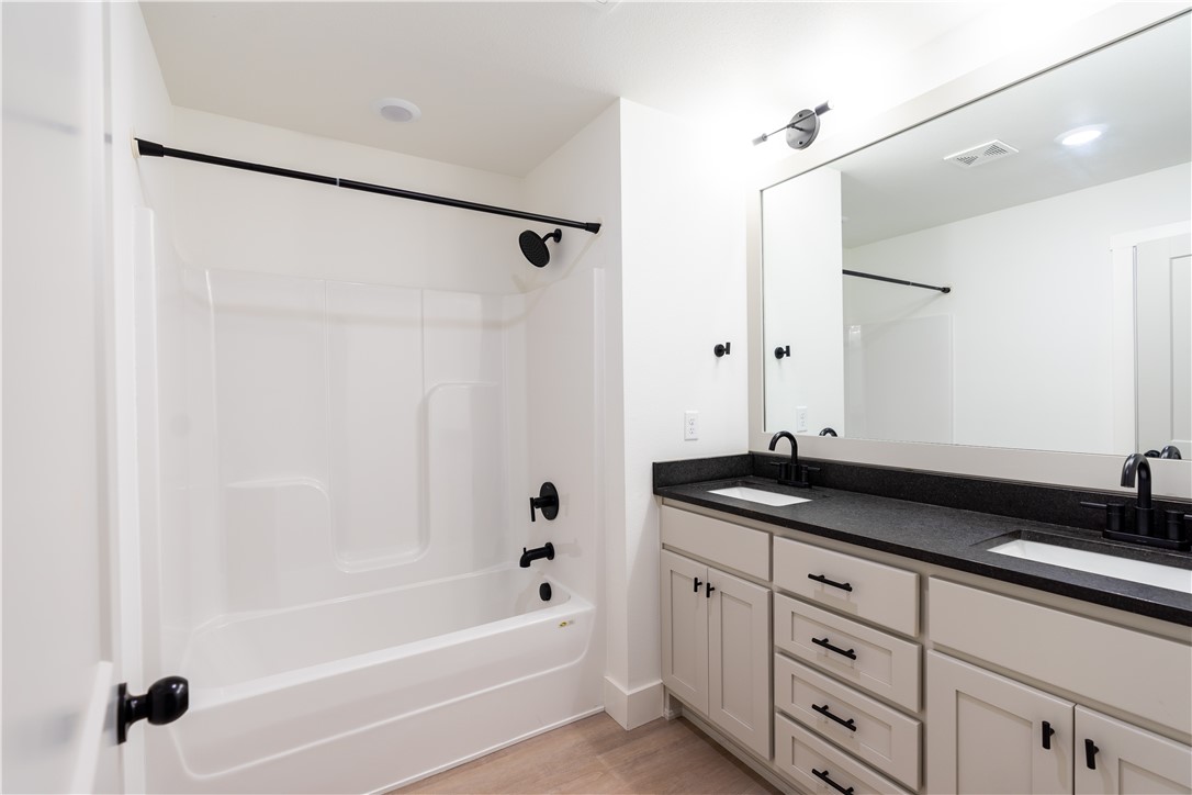 Branchwood Sub Bvv - Residential Lease