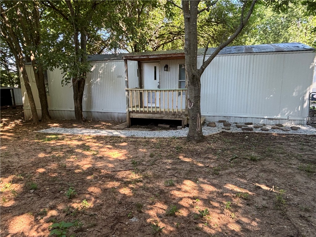 Cozy 1BD/1BA home offering comfortable and affordable living in a convenient Lowell location. Features include a functional floor plan and easy-maintenance living spaces. Situated in a quiet neighborhood with convenient access to shopping, dining, schools, and major Northwest Arkansas destinations. A great option for anyone seeking comfort, convenience, and value!