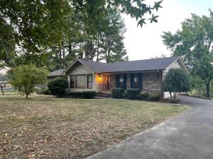 BEAUTIFUL 3 bedroom 2 1/2  bath home in Scranton!!  This home has a large kitchen, breakfast nook, dining room, living room with vaulted ceilings, and a fireplace. Roof is only 1 year old. OVER 1200 SqFt basement that is heated/cooled and has a fireplace!!    Enjoy the large deck. perfect for grilling out or just relaxing.  Call today so we can schedule your showing.