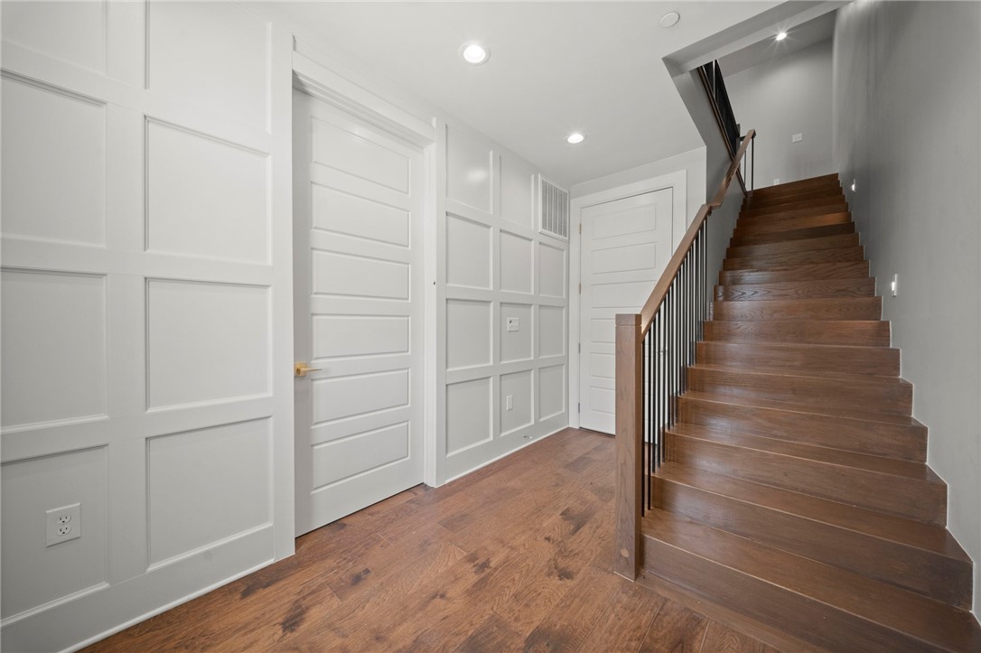 Pinnacle Heights Rogers - Residential