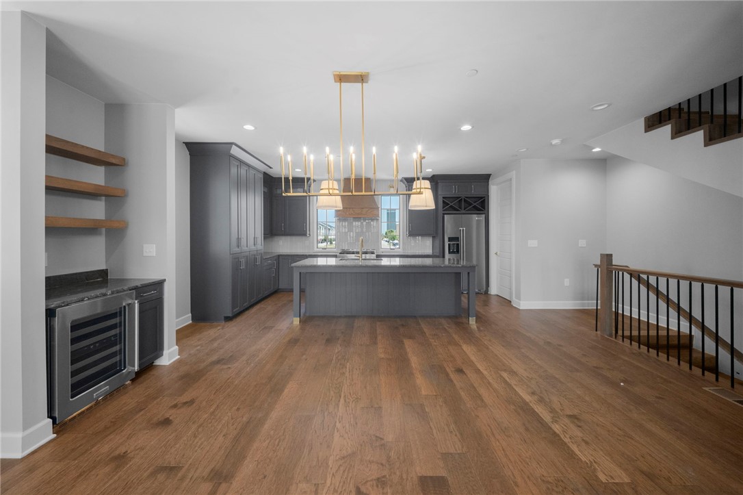 Pinnacle Heights Rogers - Residential