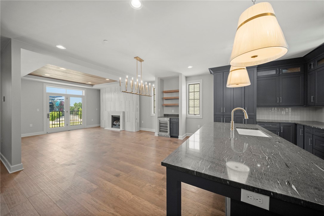 Pinnacle Heights Rogers - Residential