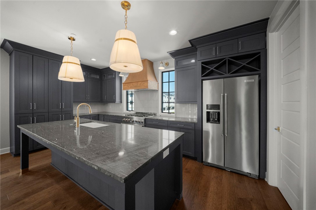 Pinnacle Heights Rogers - Residential