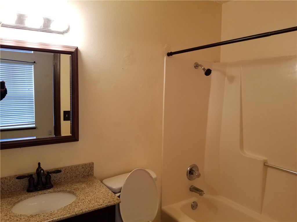 Bradford Place Condo Hpr - Residential