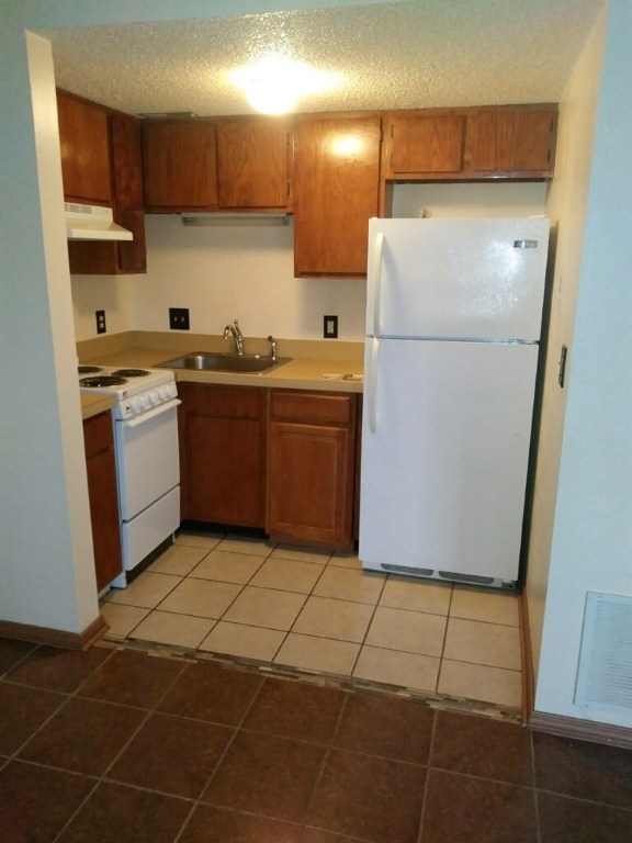 Bradford Place Condo Hpr - Residential