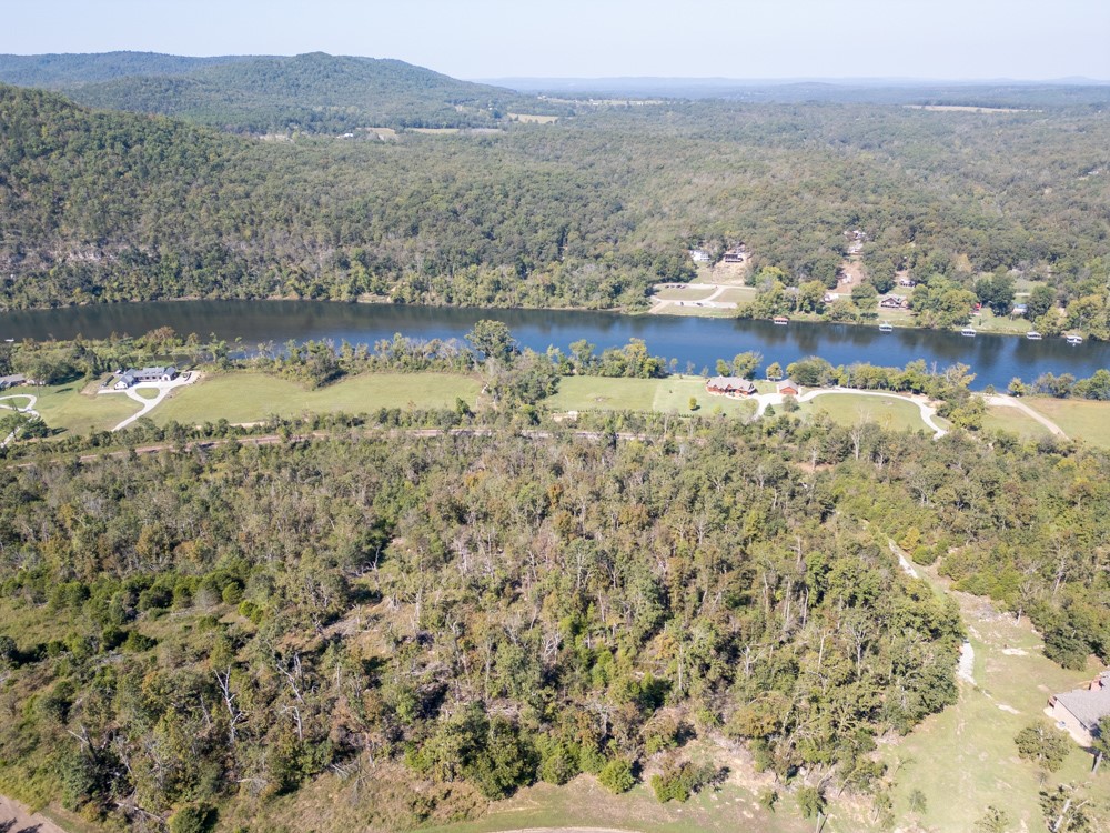 White River Valley - Land