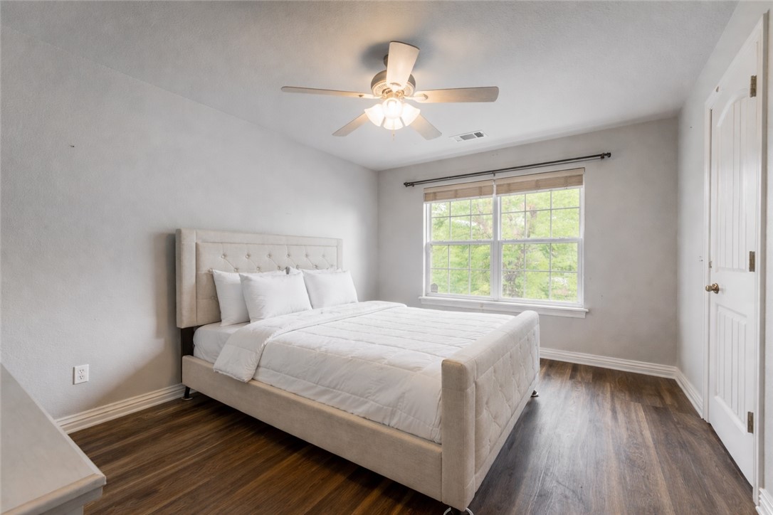 Wood Ave Condo Hpr - Residential