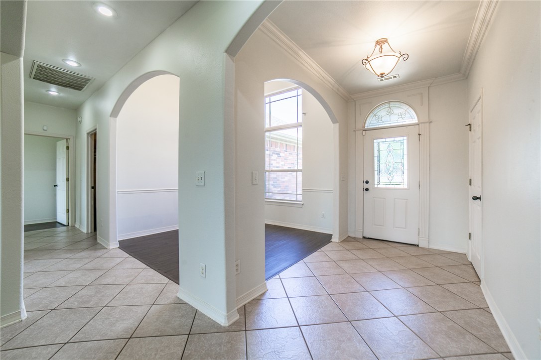 Briar Chase - Residential