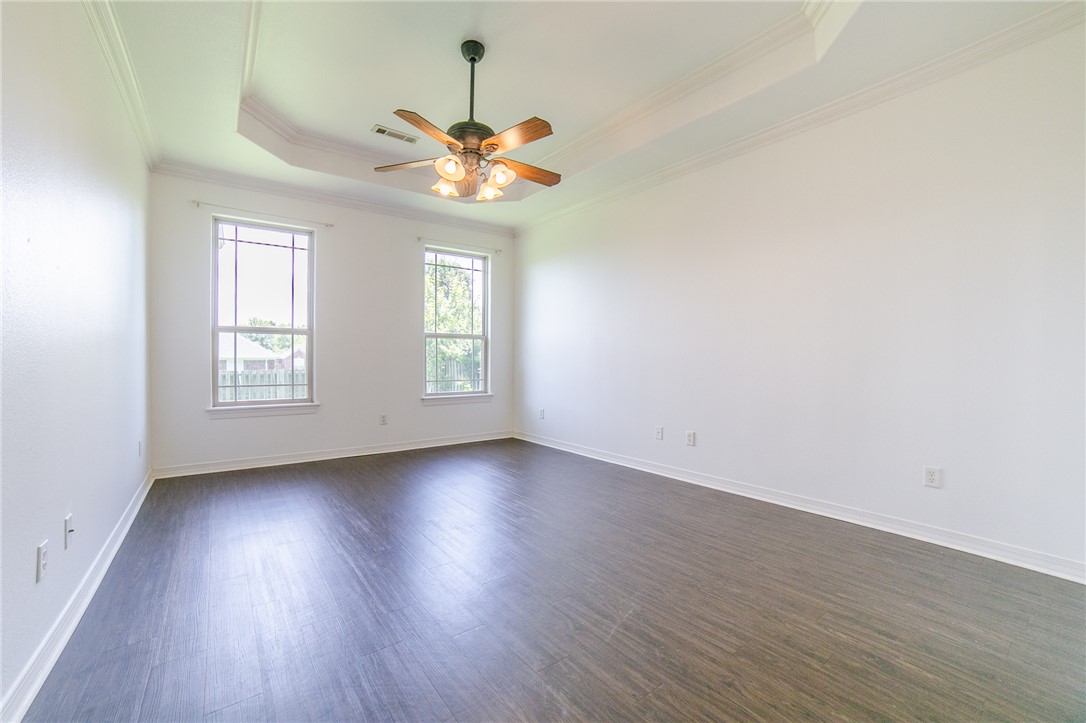 Briar Chase - Residential