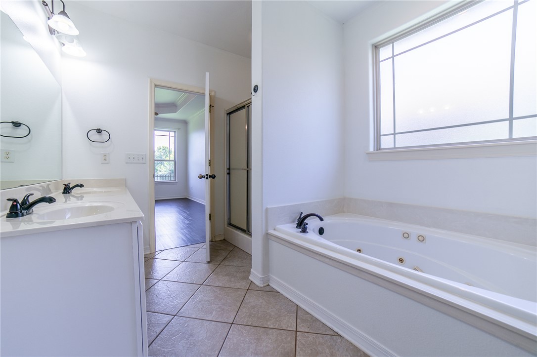 Briar Chase - Residential