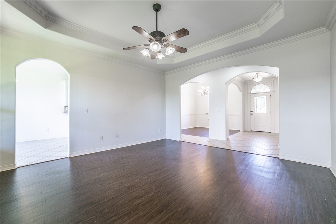 Briar Chase - Residential