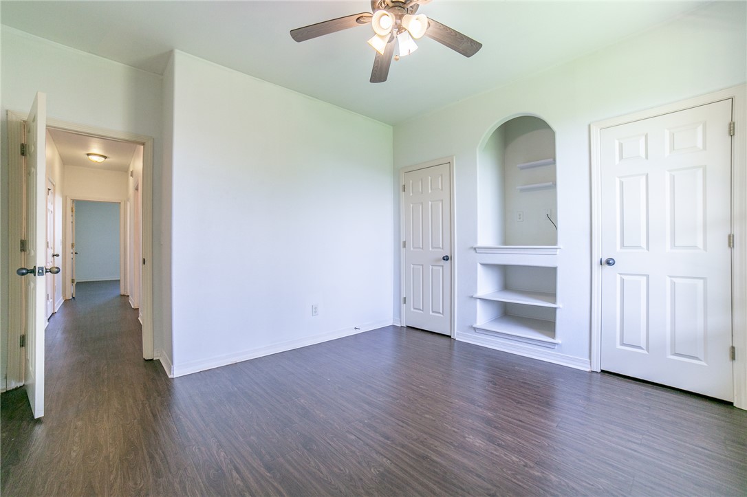 Briar Chase - Residential