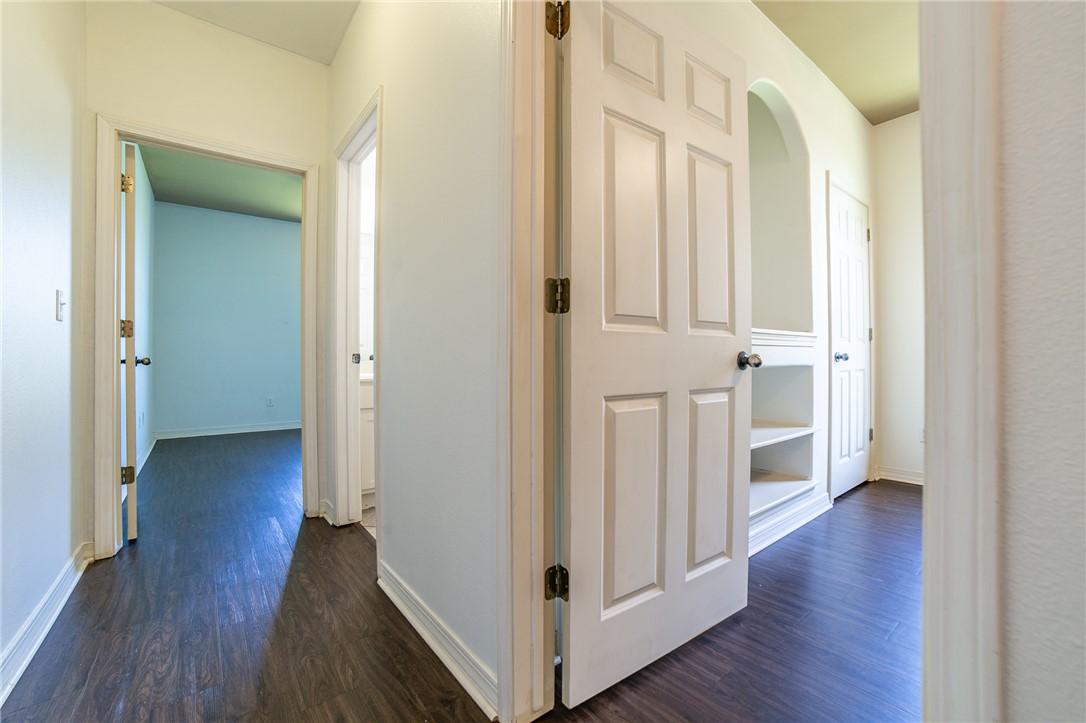Briar Chase - Residential