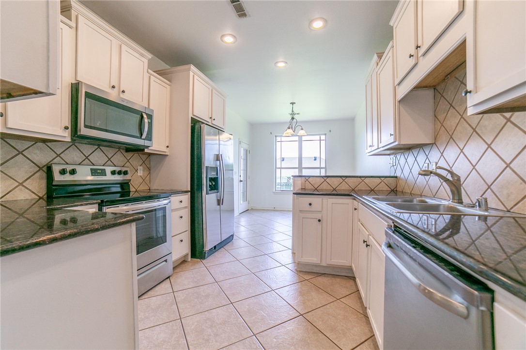 Briar Chase - Residential