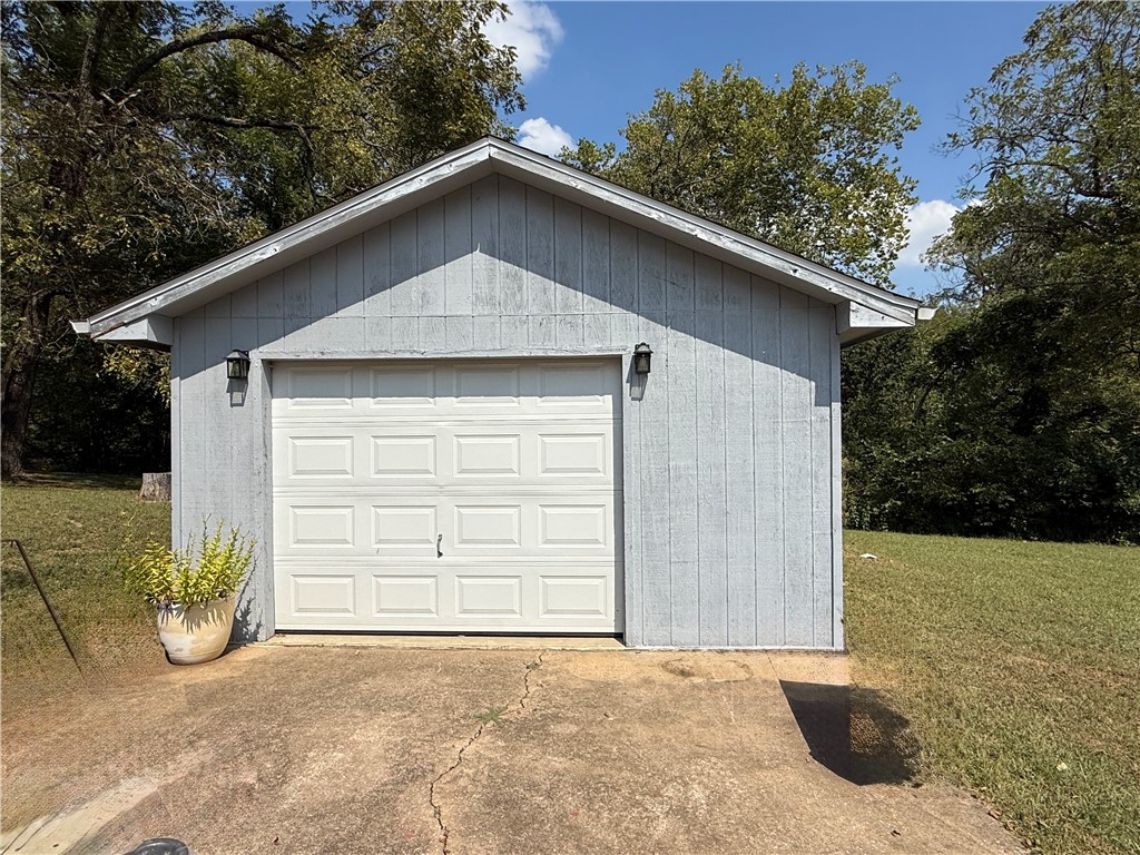 Christian Sub Centerton - Residential Lease